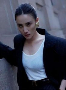 ​扮演张桂梅，43岁宋佳再现经典角色，再度引发观众惊叹！
