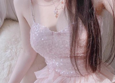 ​大方得体的女生的表现 落落大方的女生4个细节