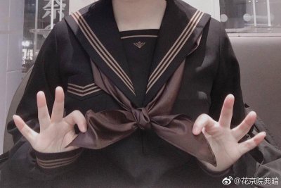 ​哄女孩子消气的话，女生生气就这样哄