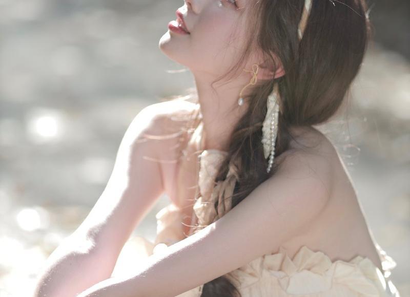 女生主动表白是真爱吗(女生主动表白是真爱吗还是假爱)