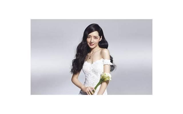 水瓶座的性格女生