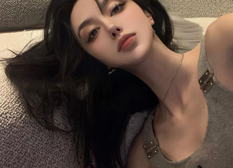 女朋友打游戏自闭了怎么安慰
