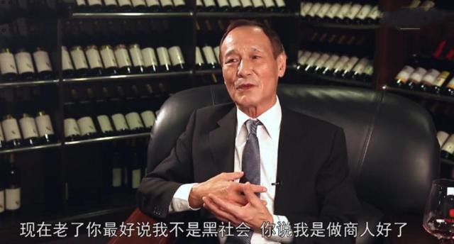 女星被大佬哄去多人运动爆料（甄子丹曾为万绮雯出气打伤流氓）