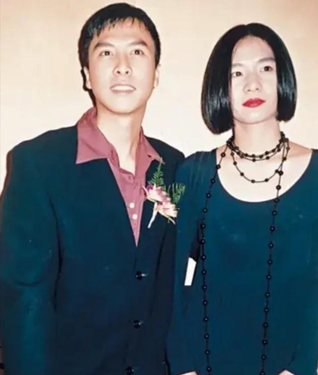女星被大佬哄去多人运动爆料（甄子丹曾为万绮雯出气打伤流氓）