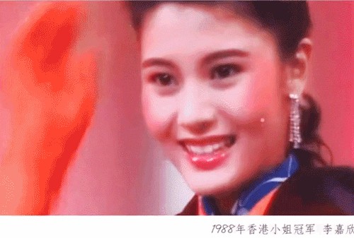 女星被大佬哄去多人运动爆料（甄子丹曾为万绮雯出气打伤流氓）