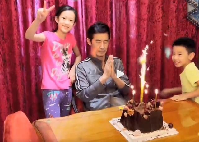 马跃演员个人简介（著名演员马跃父母都是老师）(17)