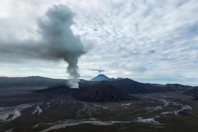 世界上最大的火山爆发排行榜(世界上最大的活火山)-图5