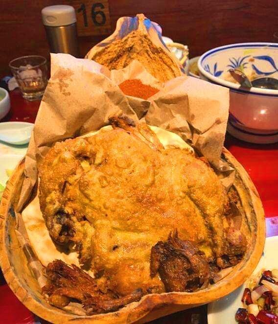西安粉巷里藏着的馆子，老陕最民间的味道，叫窄巷子