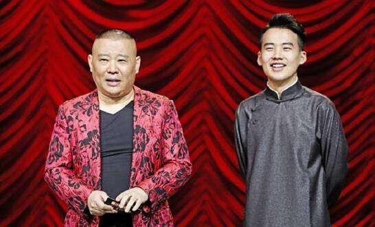 郭麒麟生母胡中惠首次曝光，两人有说有笑，母子关系非常亲密