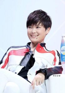 ​李宇春为啥一直那么红