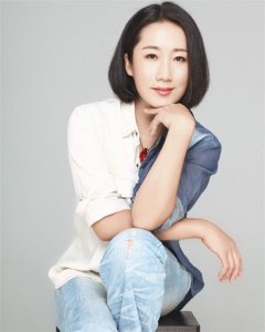 ​郭虹个人资料简介：出道30年演七十余部影视剧，却戏红人不红，婚姻成谜