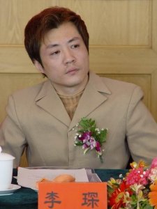 ​李琛老婆，李琛老婆艾小慧