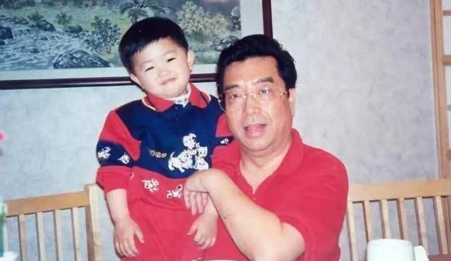 李天一图片（李天一入狱10年后刑期将满）
