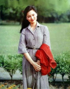 ​殷亭如个人资料：只拍过5部影片，就能让一些影迷念念不忘