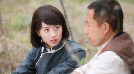 40岁谷智鑫近照，娶的老婆竟是“华筝公主”，5岁儿子和他像极