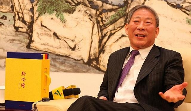 中国狂人严介和：娶学生、推平700座山，儿子接下千亿帝国