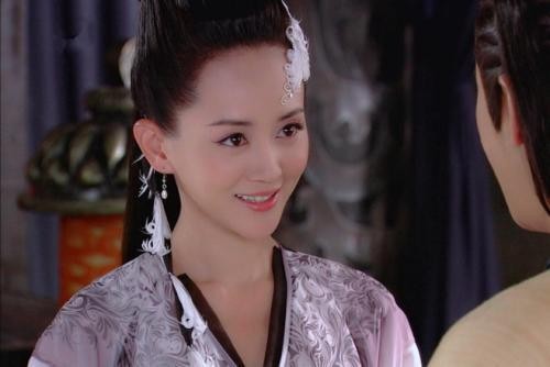 明月心是谁演的(还记得《天涯明月刀》里的明月心吗?她现在长这样)