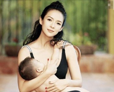 ​章子怡沙滩的照片（章子怡早期沙滩照爆光）