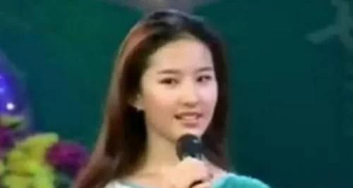 刘诗诗快乐大本营（盘点女星第一次上快本的样子）