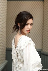 ​曝文咏珊十月结婚 文咏珊老公吴启楠个人资料身家背景雄厚