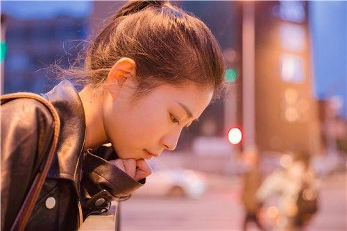 女人寂寞的表现和举动有哪些？