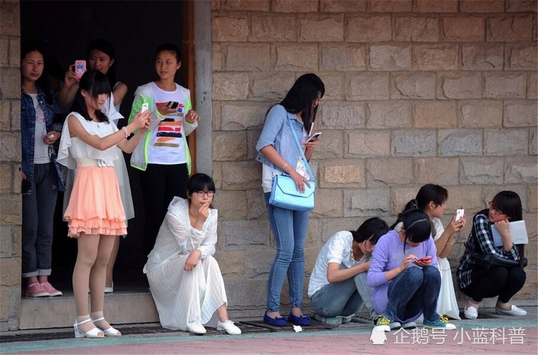 初中生如何在手机上挣钱：初中生怎么赚钱在手机上