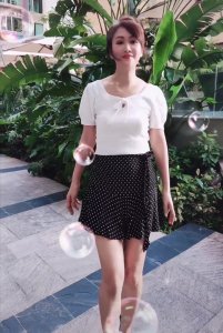 ​51岁梁小冰近期跳舞(52岁的梁小冰跳舞)