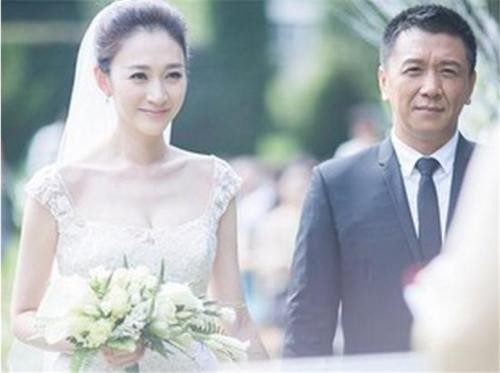 李小冉鄢颇为何分手  揭秘鄢颇不娶李小冉真相原来是这样
