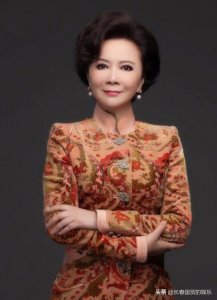 ​蔡明的老公是谁（蔡明的老公首曝光，是一名有才华的导演）