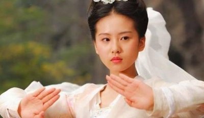 ​娱乐圈最美五“只”女妖，刘诗诗垫底，刘亦菲第三，第一太惊艳!