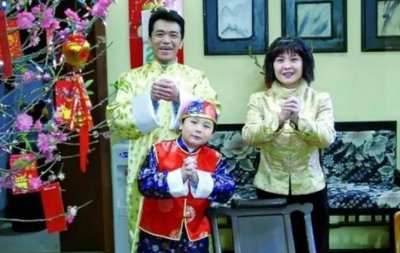 ​《外来媳妇本地郎》“康祈宗”郭昶去世多年，他的女儿已经26岁