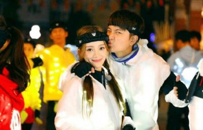 ​贾乃亮退出与李小璐合伙公司 两人目前无商业关联