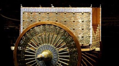 ​中国古代第一豪车，金银珠宝版的劳斯兰斯