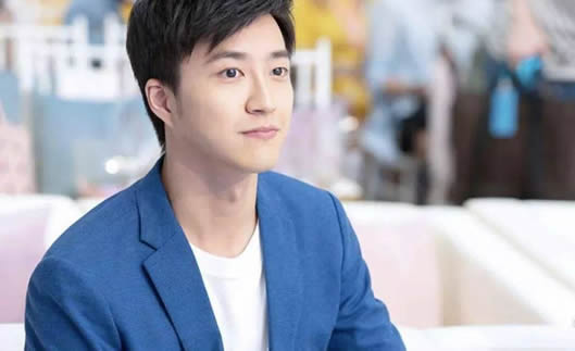 江宏杰怎么追到福原爱的 江宏杰的资料背景