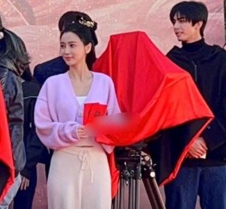 ​相思令开机路透曝光 Angelababy宋威龙同框养眼