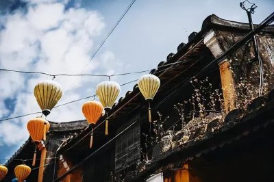 ​余光中 绝色（余光中笔下那些惊艳的句子）