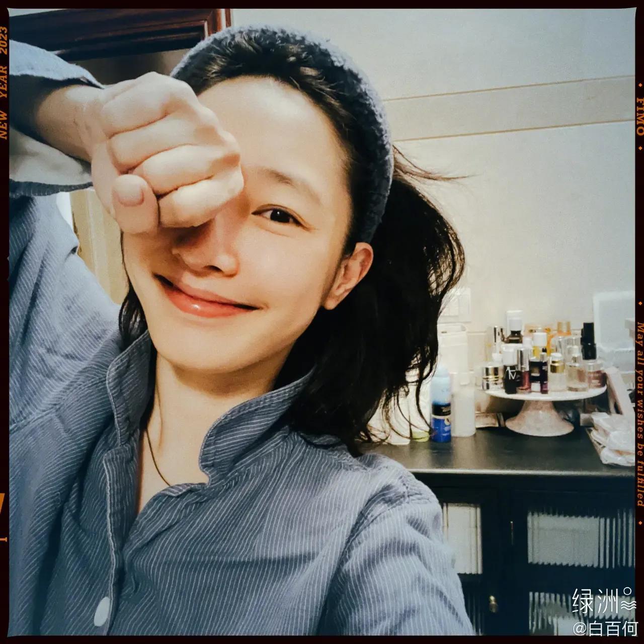白百合的个人资料 ：近照无意中暴露住的是别墅，离婚后远离男人过得很幸福
