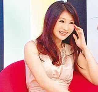沈玉琳的眼睛怎么了 沈玉琳老婆牙牙资料照片
