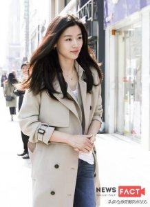 ​继“野蛮女友”女神全智贤被扒出是华侨，现又扒出张员瑛是华侨