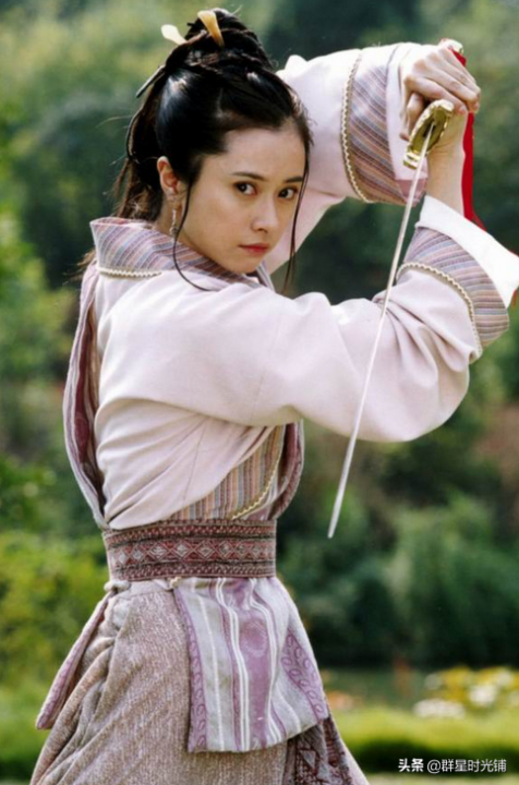 何美钿个人资料简介（冻龄女神何美钿个人简介）