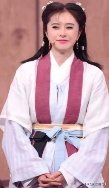 何美钿个人资料简介（冻龄女神何美钿个人简介）