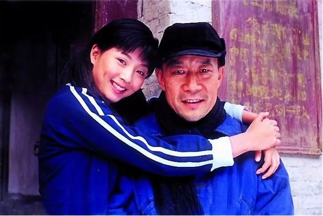 演员殷桃:一段失败的婚姻,情史一波三折,42岁依旧未婚