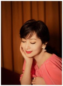 ​从黄汉伟手中抢走赵雅芝，从风流浪子到好男人，黄锦燊的幸福婚姻