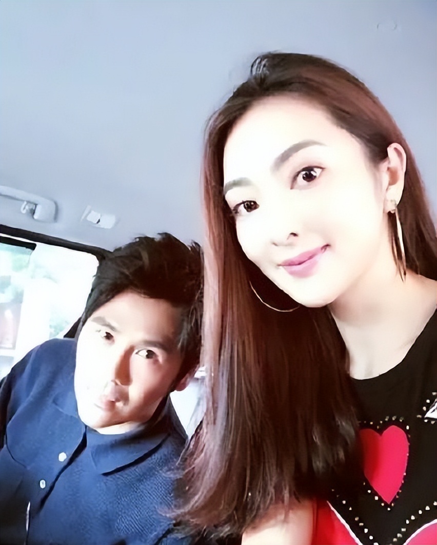 曹格深夜示爱前妻吴速玲,称依然爱她,发出求救信号直呼很痛苦