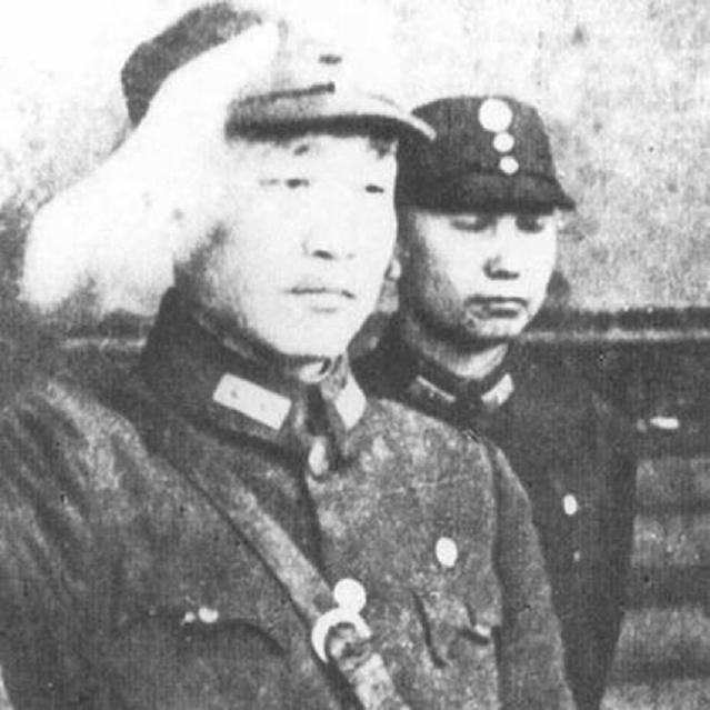 侯镜如简介