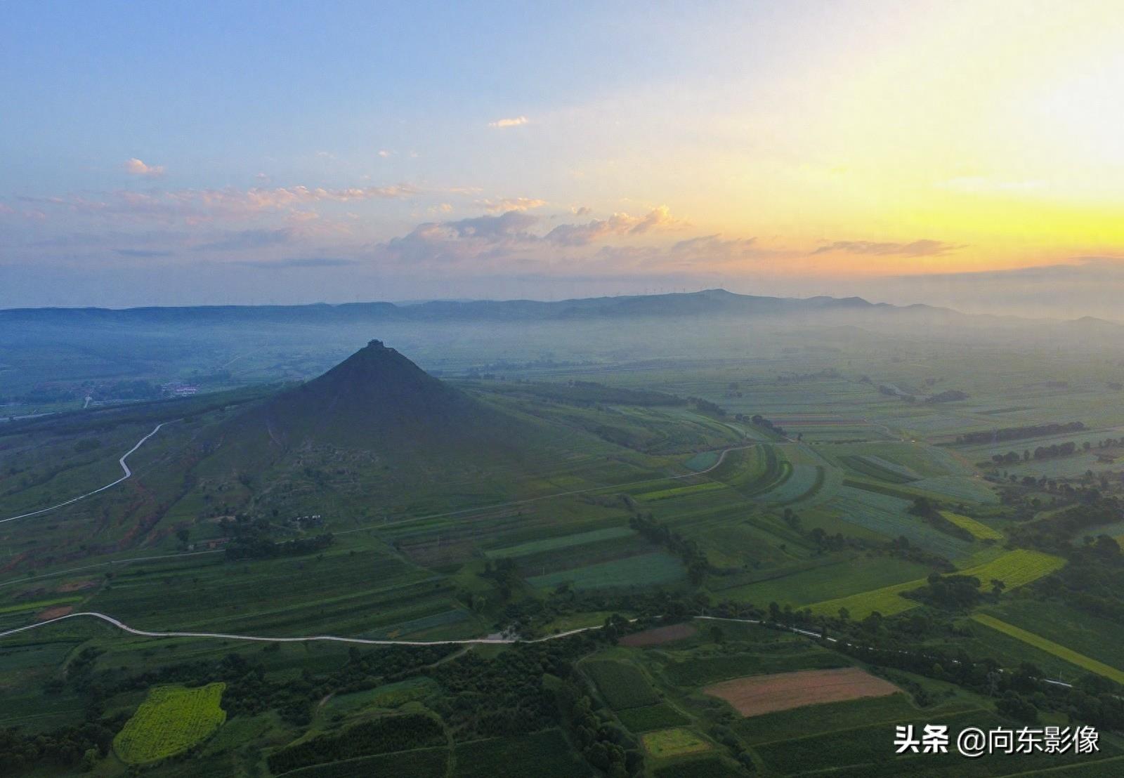 牛心山,一座因火山喷发而形成的山