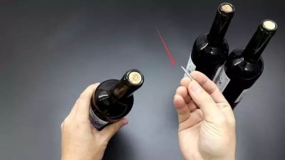 ​开红酒这么简单，两个回形针就搞定，不需要开瓶器，方法实用