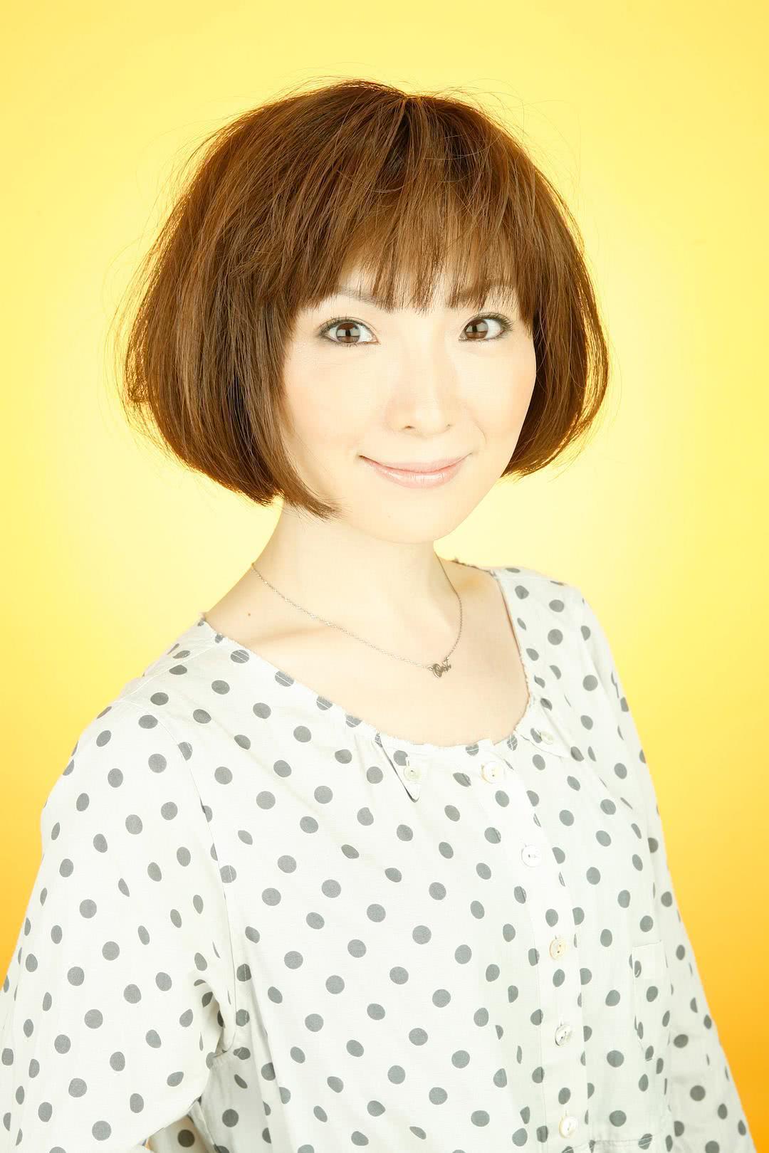 折笠富美子个人资料写真作品