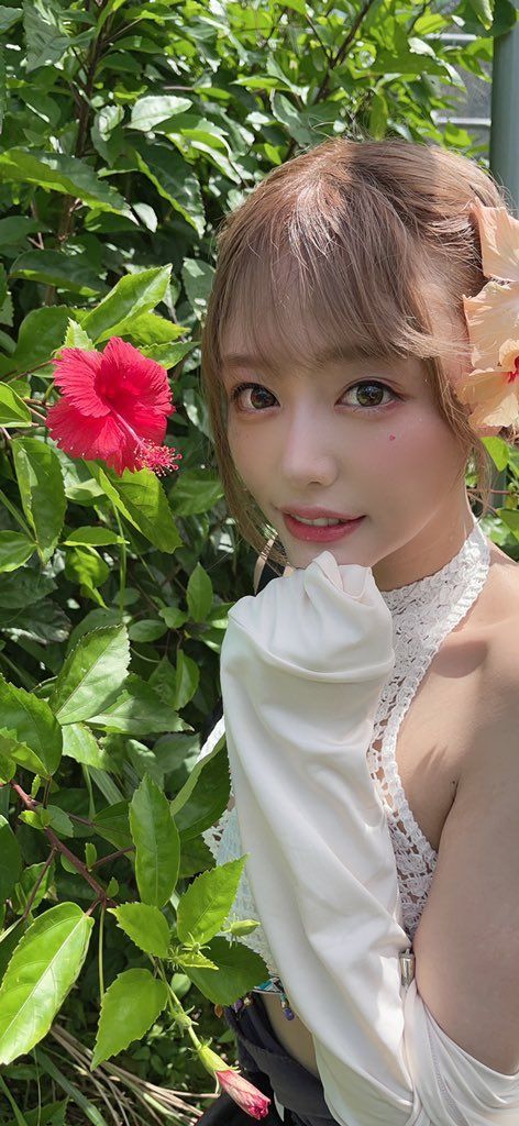 浜崎真绪个人资料写真作品