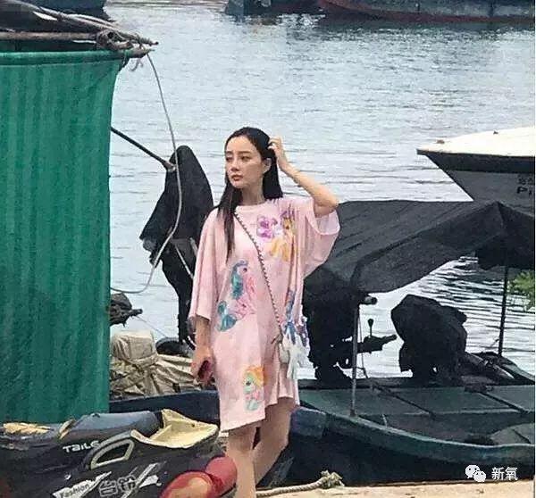 李小璐被卓伟拍到跟PG one过夜，却跟贾乃亮说自己做头发去了…